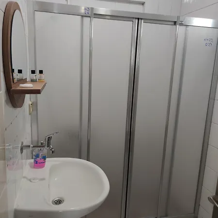 מלון דירות Dunya 3*